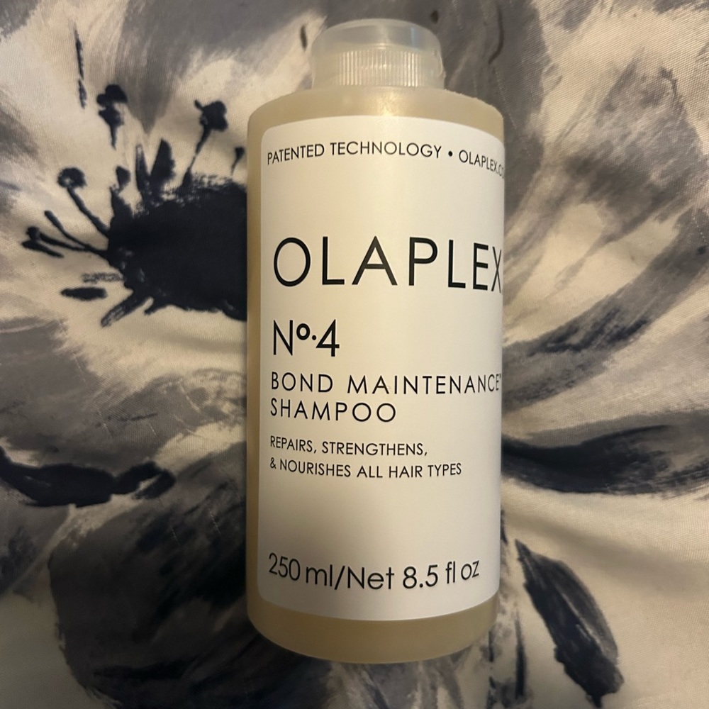 Olaplex number 4 bond maintenance shampoo